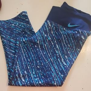Ladies Size med Nike dri-fit capri